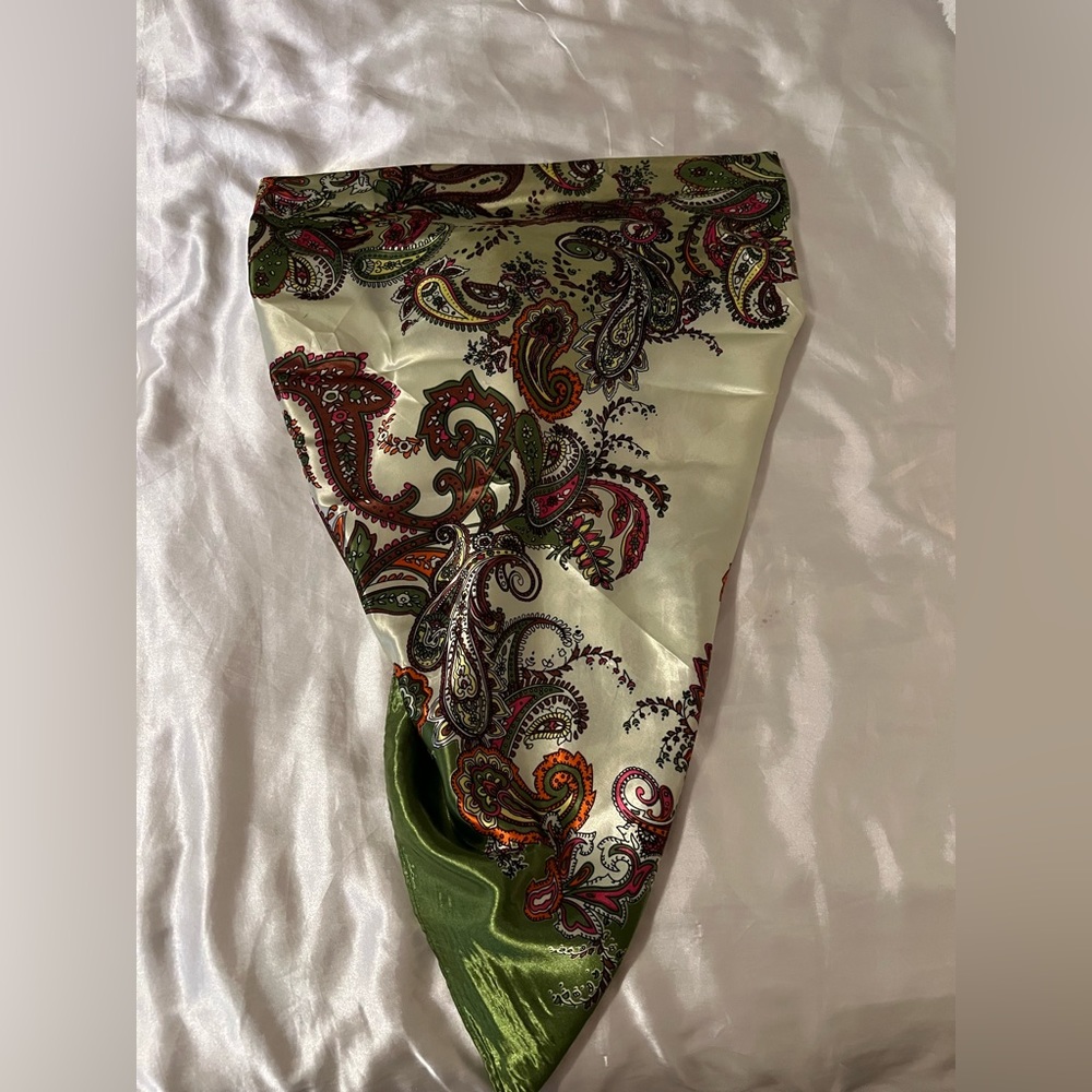 Head scarf